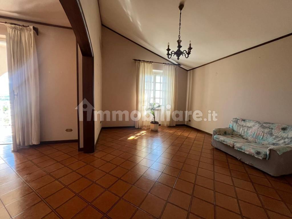 Salone