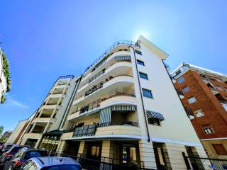 4-room flat via Sondrio 13, Don Bosco, Turin