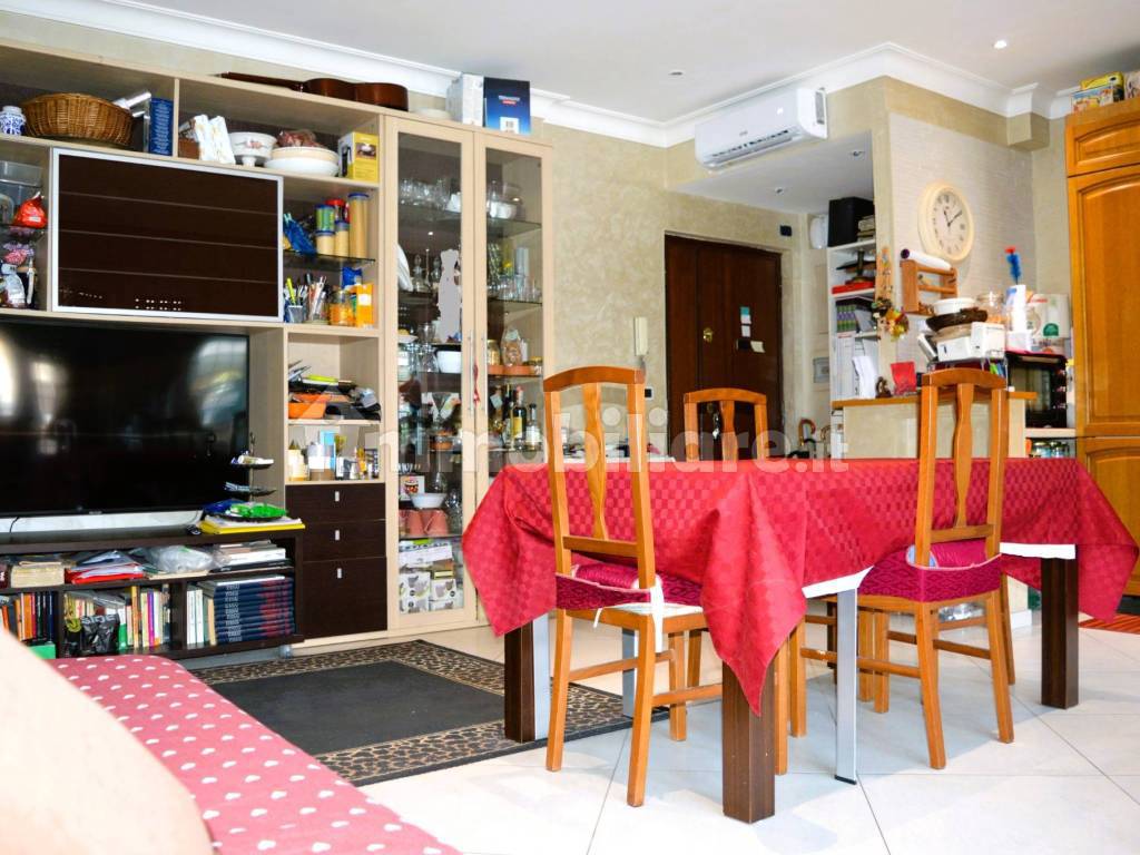 Trilocale via Tuscolana 1032, Appio Claudio - Statuario, Roma