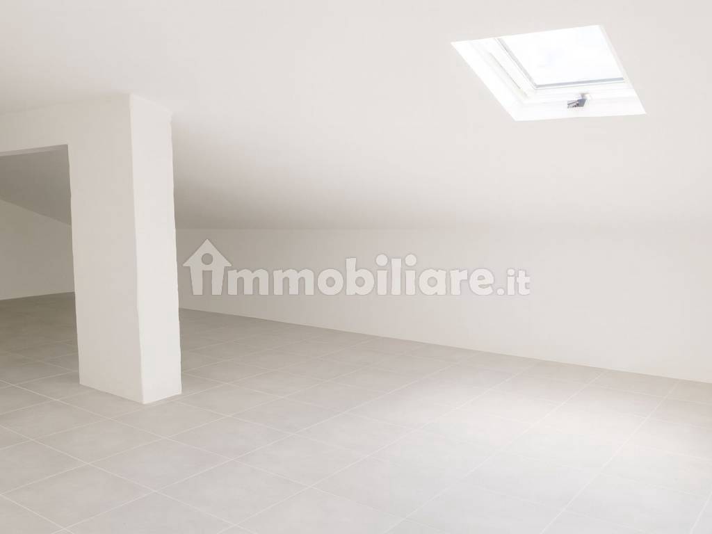 Stanza non arredata