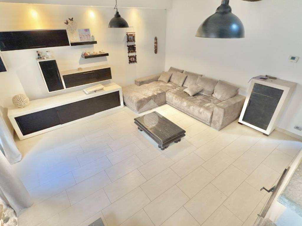Salone