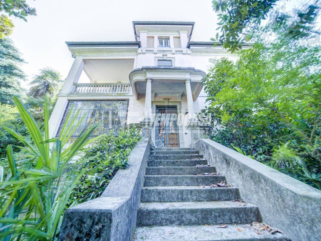 vendita-villa-unifamiliare-in-via-dante-alighieri-9-biandronno-buono