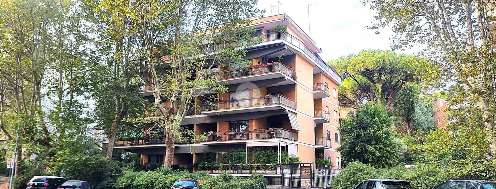 Appartamento in vendita a Roma