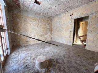 Stanza non arredata
