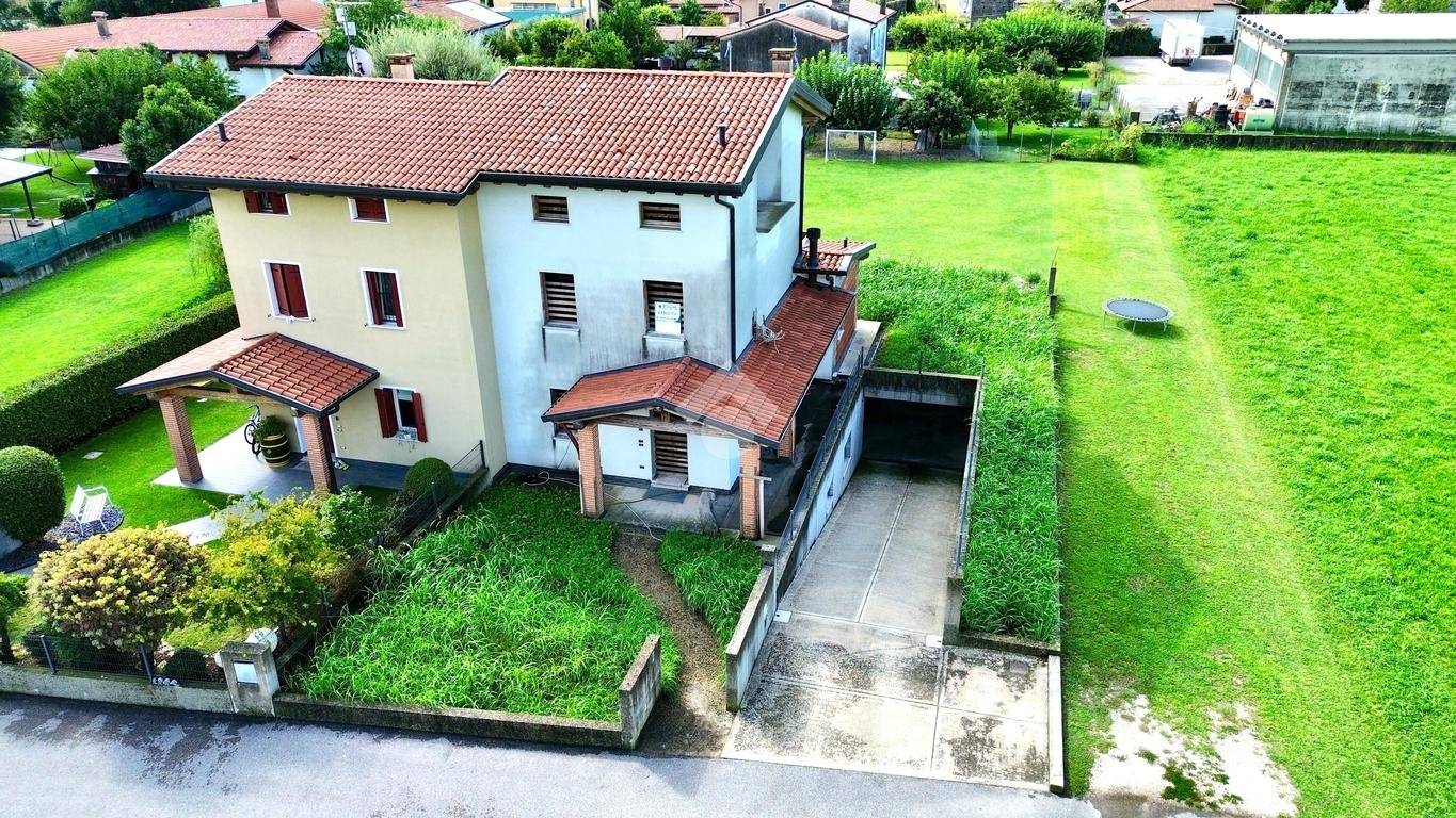 Villa in vendita a Tezze sul Brenta