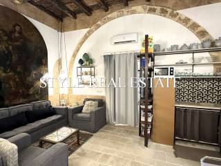 Salone