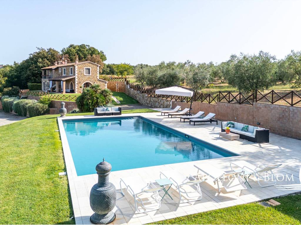 Piscina