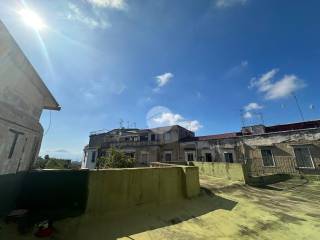 3-room flat salita Capodimonte 147, San Carlo All'Arena, Naples