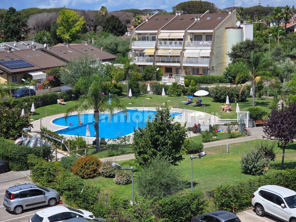 Bilocale via Salorno 64D, Infernetto, Roma