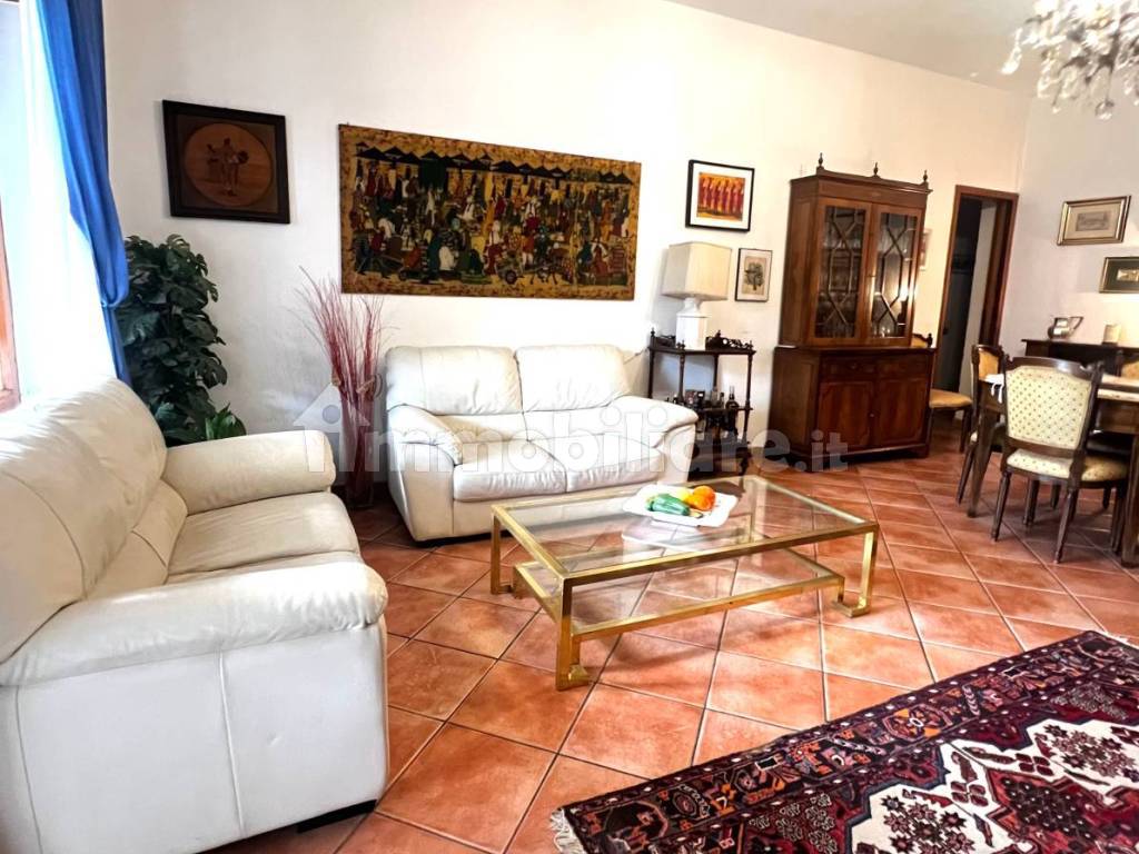 Salone