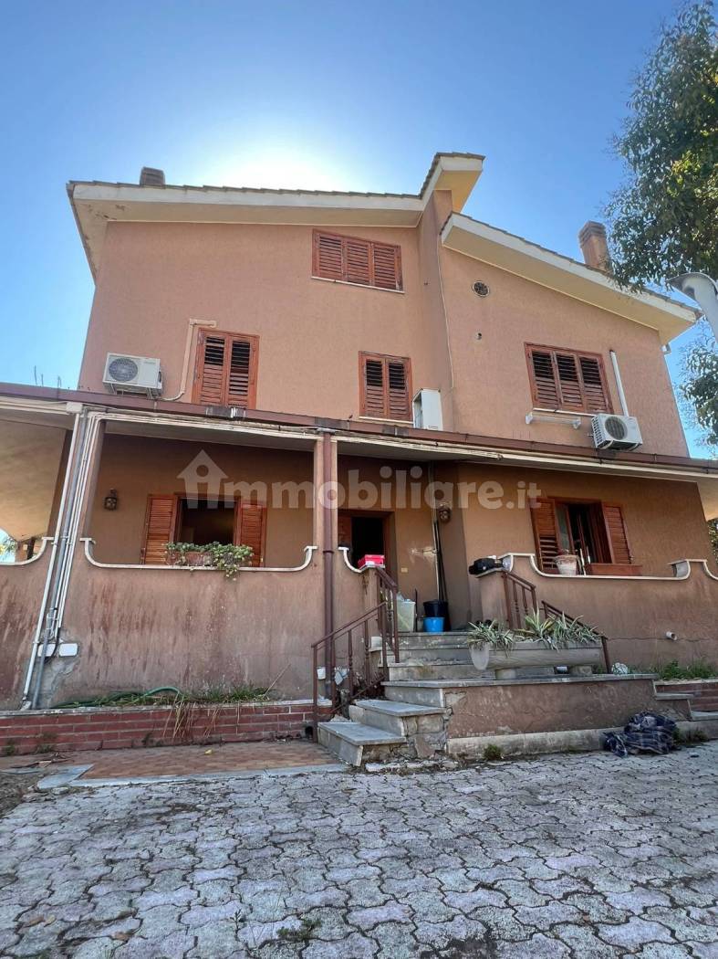 Villa in vendita a Roma
