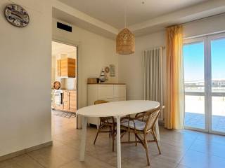 Stabile Cielo-Terra Via dei Roveri con Terrazza 270mq - foto 1