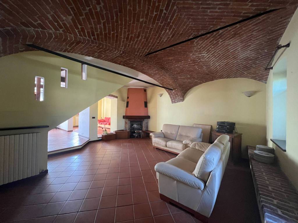 Salone