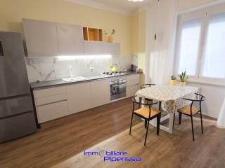 2-room flat viale Ansaldo 2, Manin, Genoa
