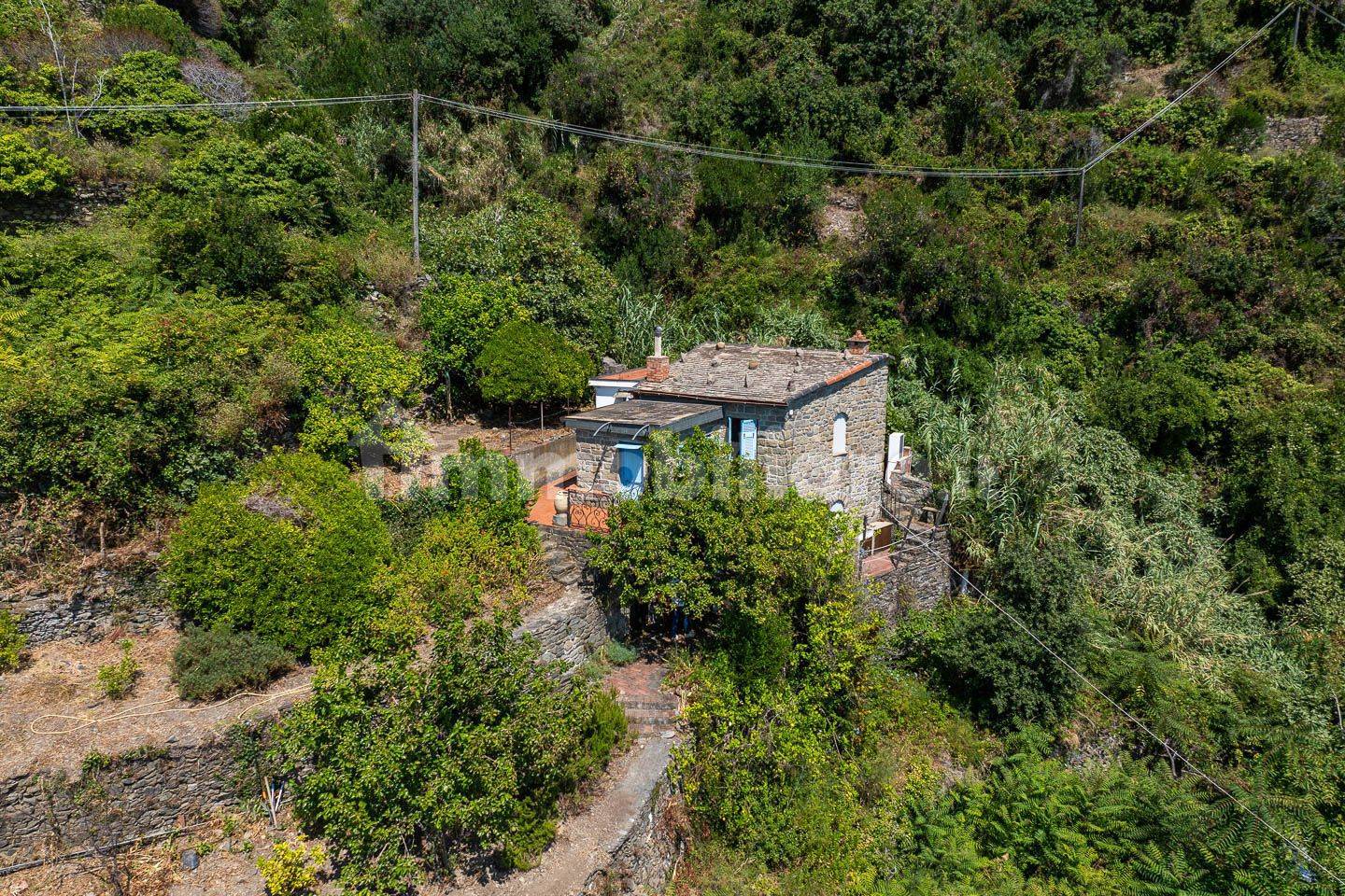 Statek s výhledem na moře a soukromým pozemkem na prodej v Corniglia Vernazza - 4