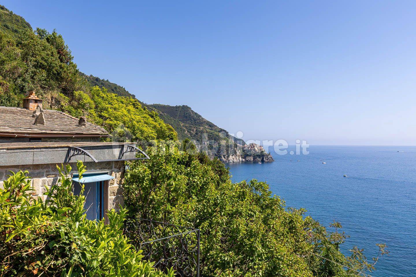 Statek s výhledem na moře a soukromým pozemkem na prodej v Corniglia Vernazza - 2