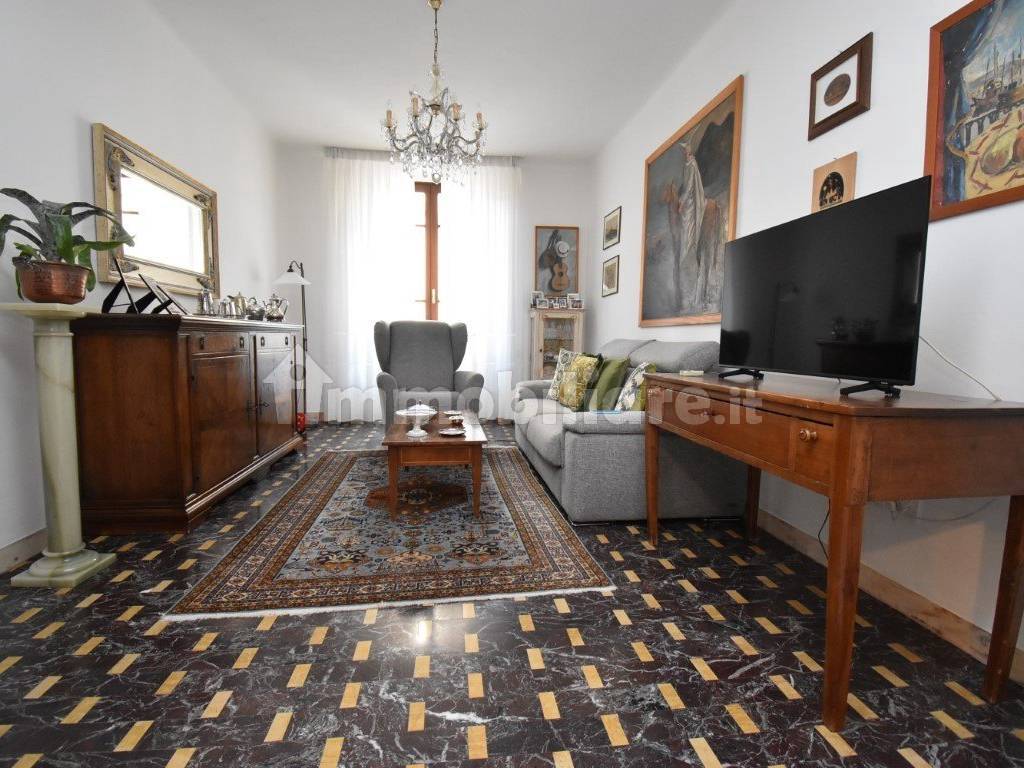 Salone
