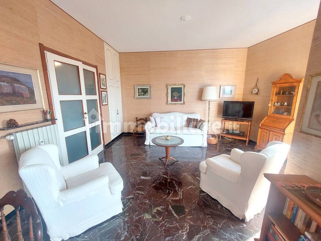 Salone