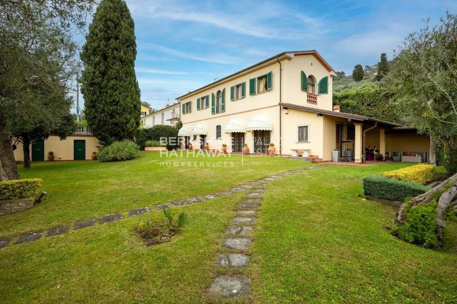 Villa in vendita a Pietrasanta