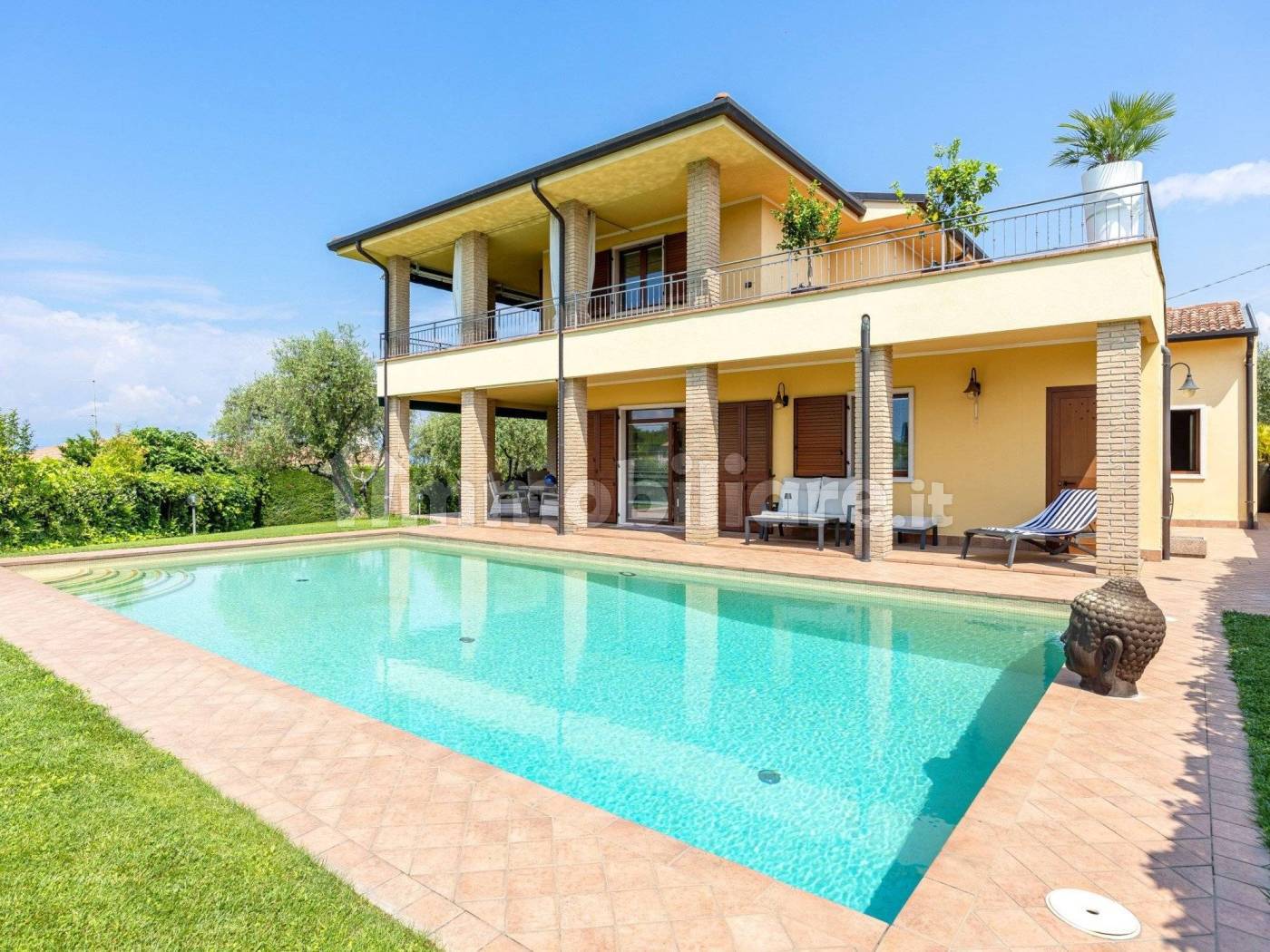 Villa in vendita a Bardolino