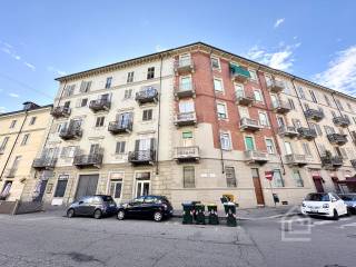 3-room flat via San Paolo 3, Cenisia, Turin