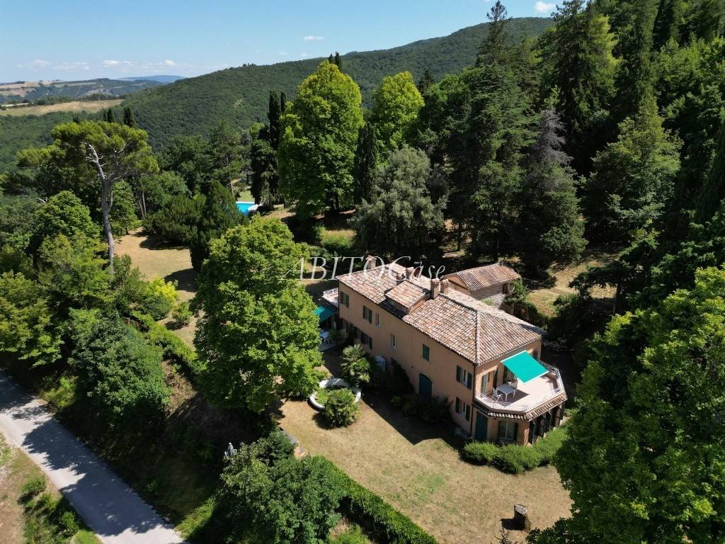 Villa in vendita a Arcevia