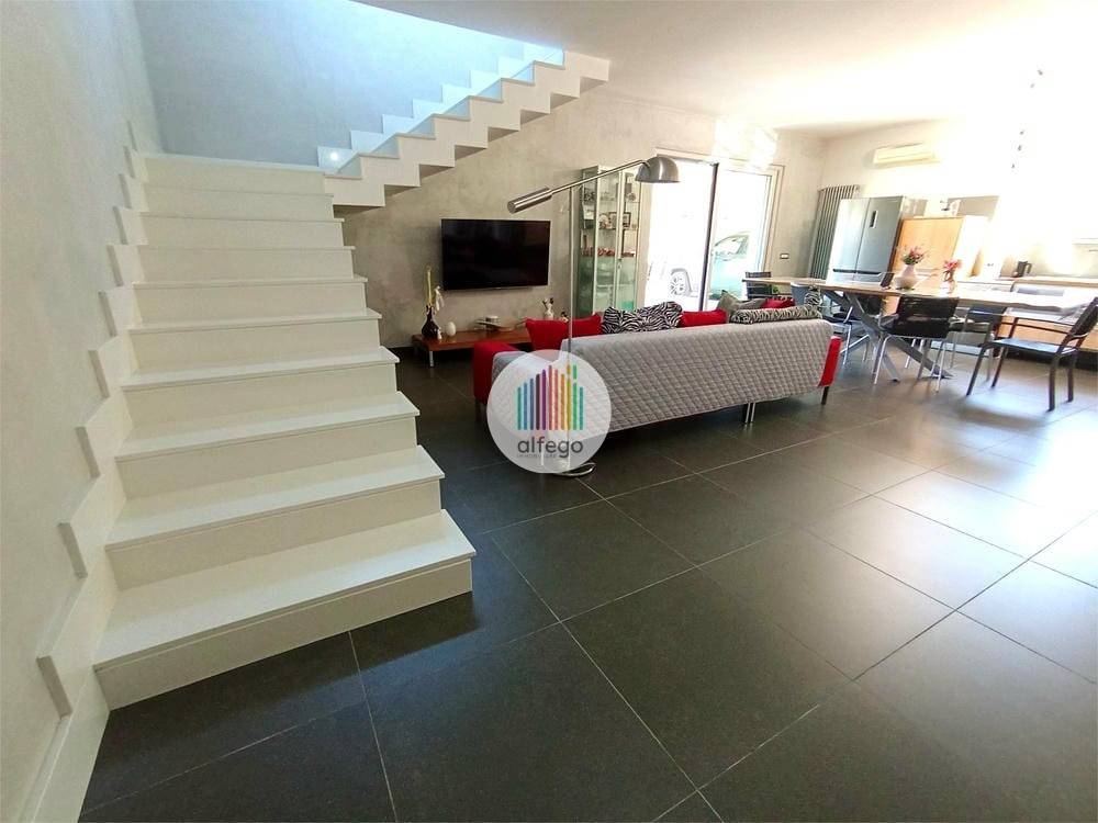 Salone