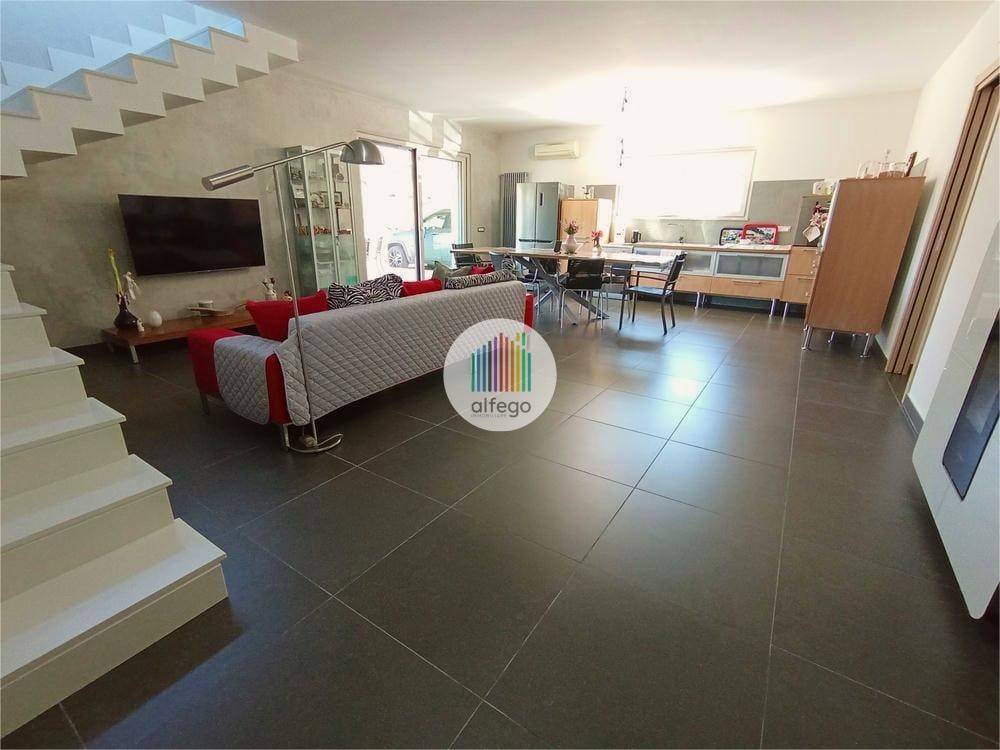 Salone