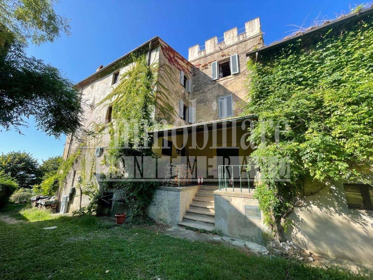 Appartamento in vendita a Roccalbegna