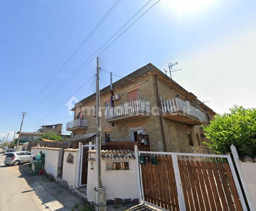 Palazzo - Edificio in vendita a Roma