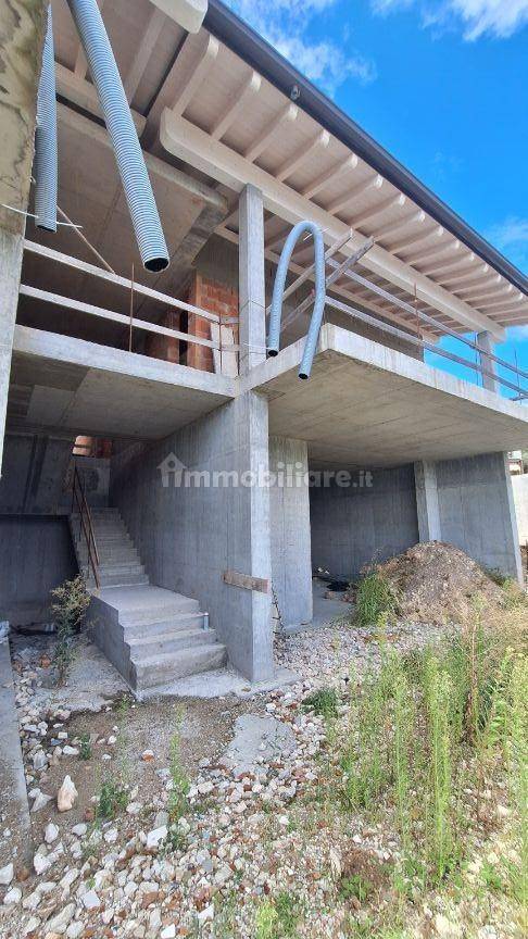 Villa in vendita a Costermano sul Garda