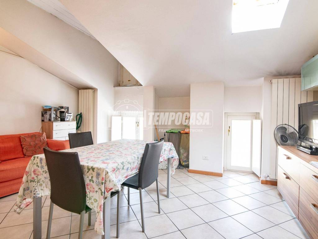 Vendita Appartamento Treviglio. Bilocale in via Geromina. Buono stato ...