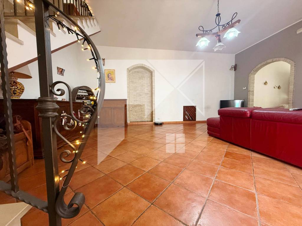 Salone