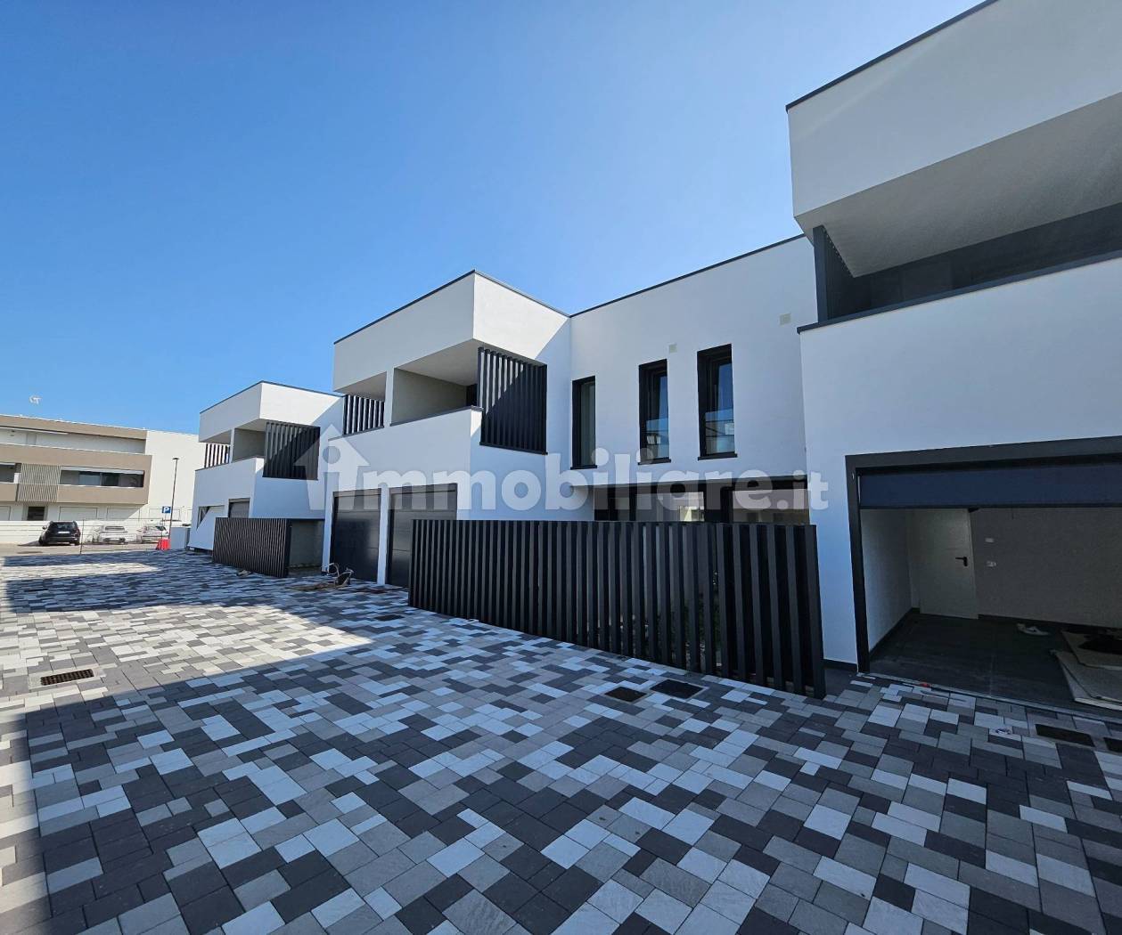 Villetta a schiera - foto 2