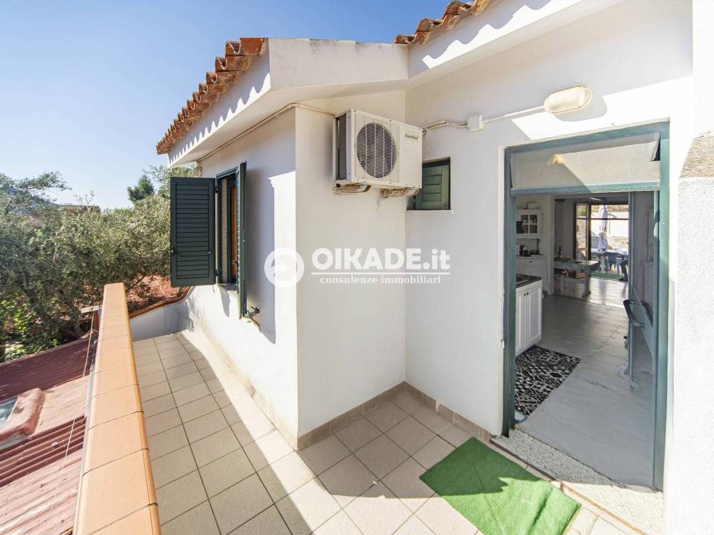 Vendita Appartamento Sinnai. Quadrilocale in via dei Gigli 9. Buono stato,  primo piano, con terrazza, riscaldamento autonomo, rif. 123402729