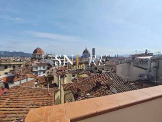 4-room flat piazza di Santa Maria Novella, Santa Maria Novella, Florence