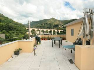 3-room flat piazza Silvio Arrivabene, Sestri Ponente, Genoa
