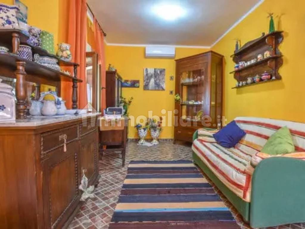 Salone