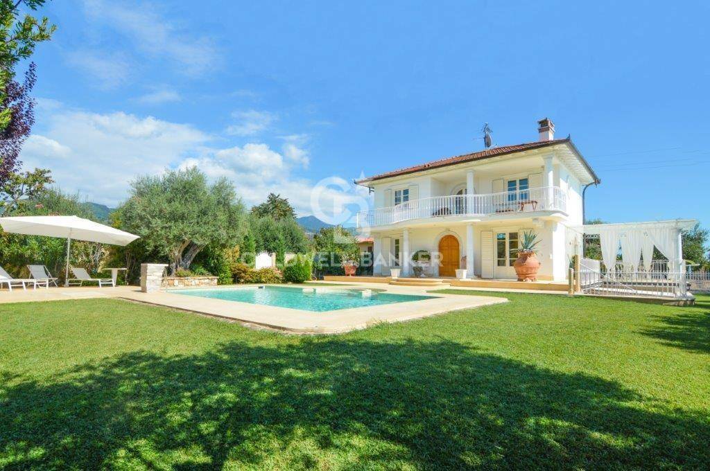Villa in vendita a Pietrasanta
