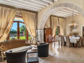 Salone