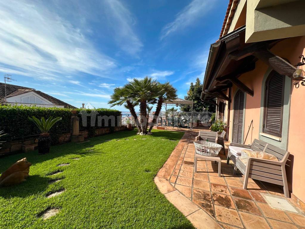 Outsunny Ombrellone in Legno Ombrello Parasole da Giardino Balcone