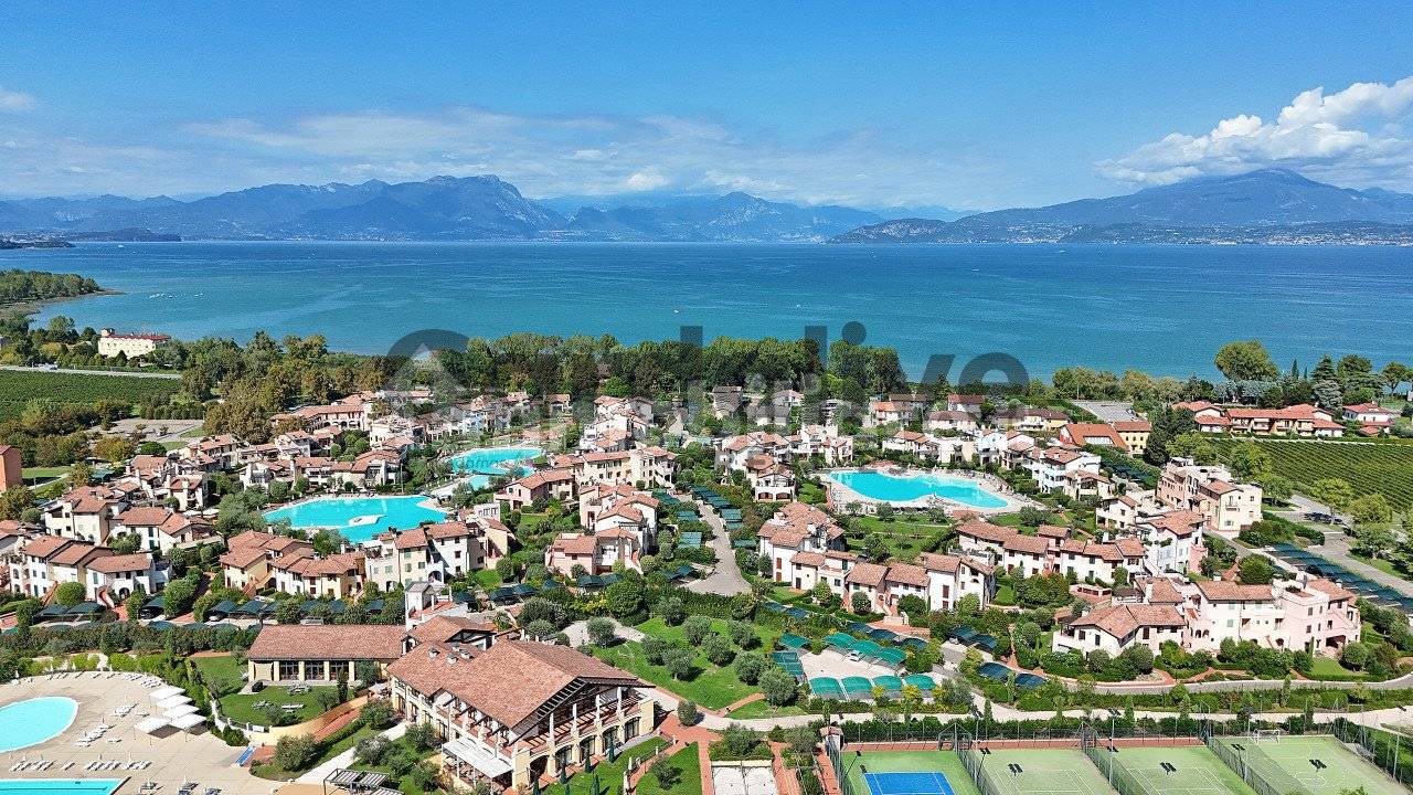 Appartamento in vendita a Peschiera del Garda