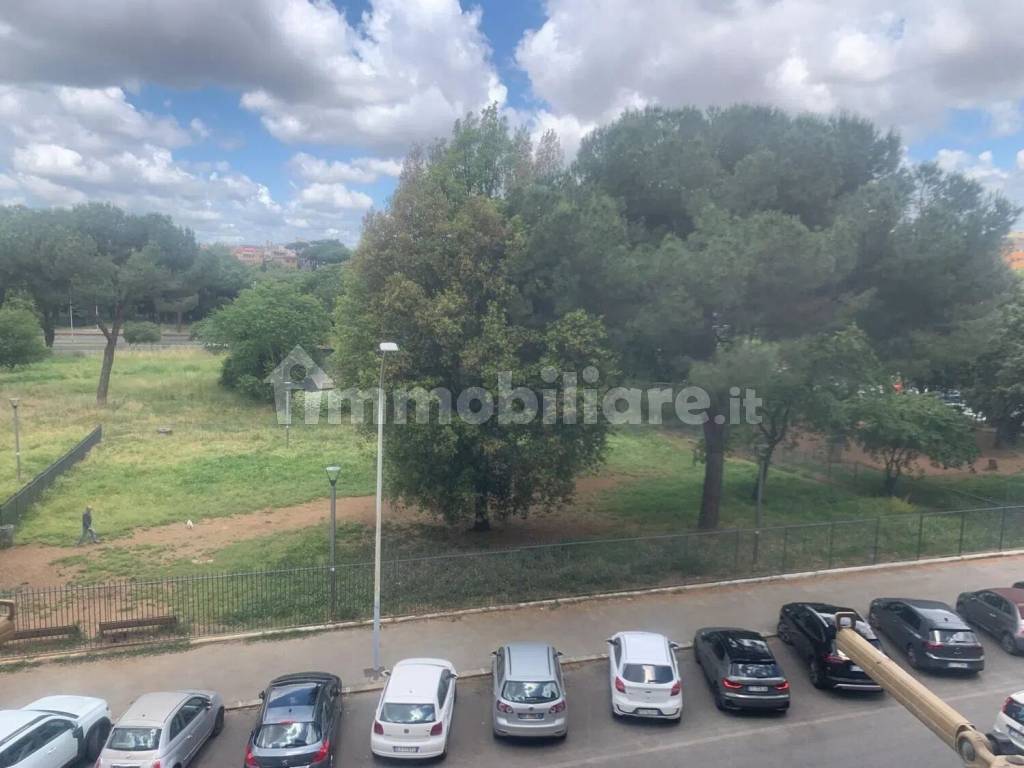 Bilocale da ristrutturare, terzo piano, Ardeatino - Montagnola, Roma