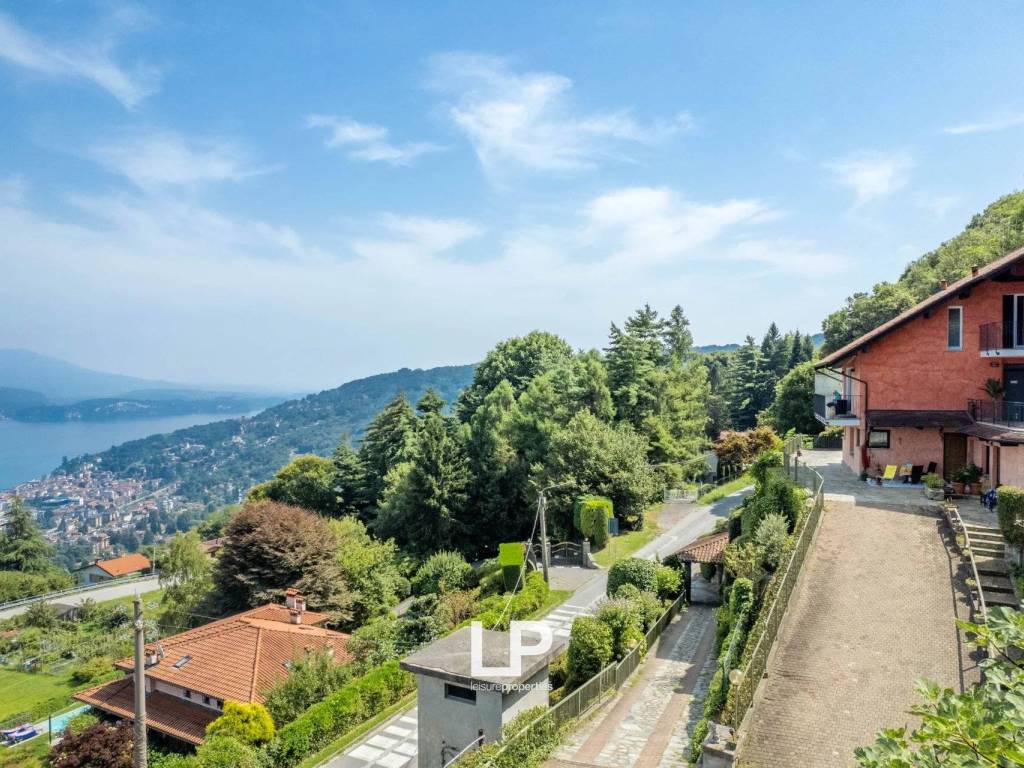 Vendita Villa unifamiliare in via Baveno Stresa. Ottimo stato, posto ...