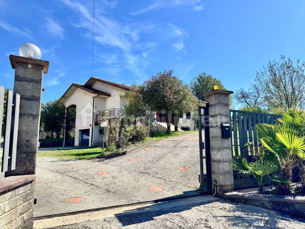Villa unifamiliare via Due Cone, Centro, Ceccano — foto 2