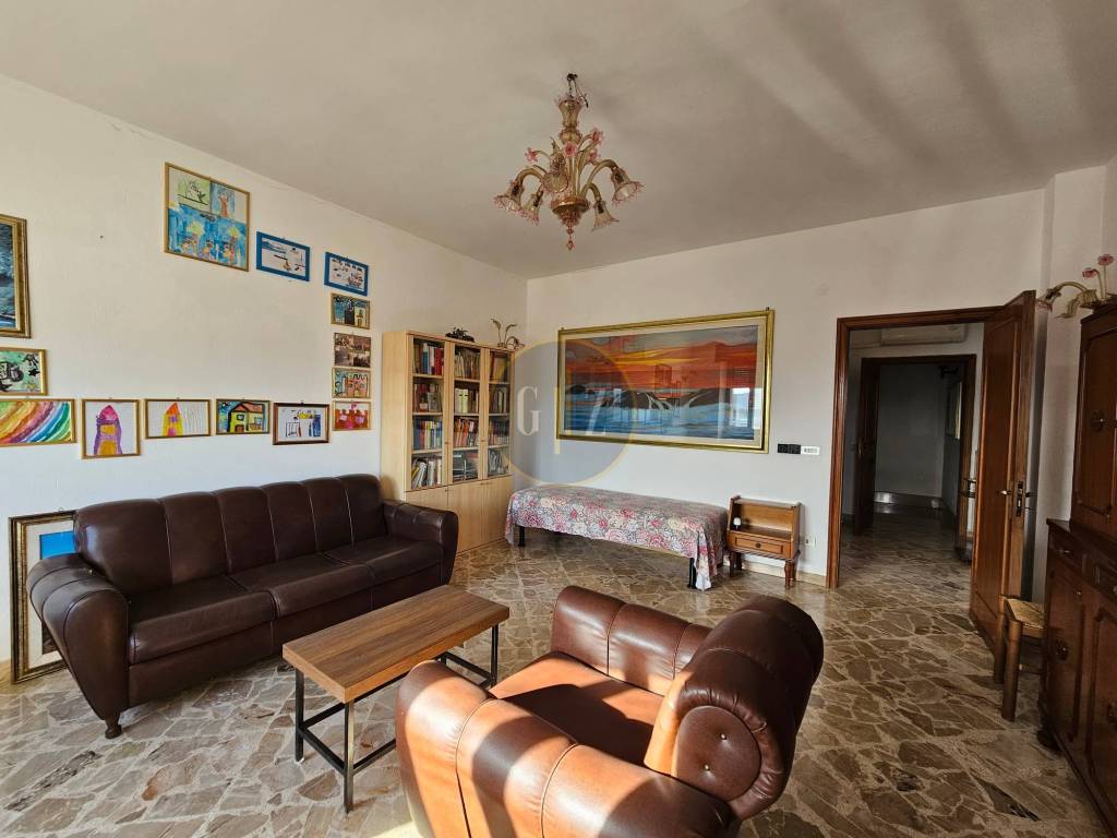 Salone