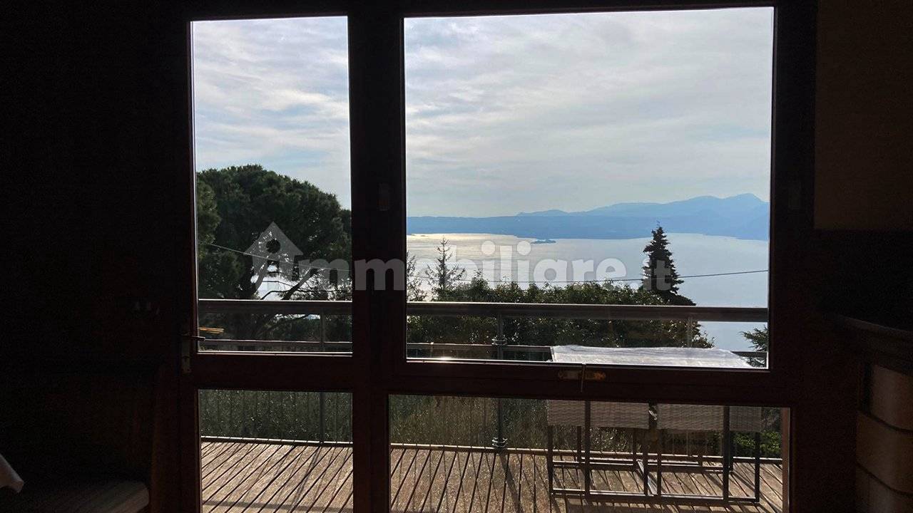 Villa in vendita a San Zeno di Montagna