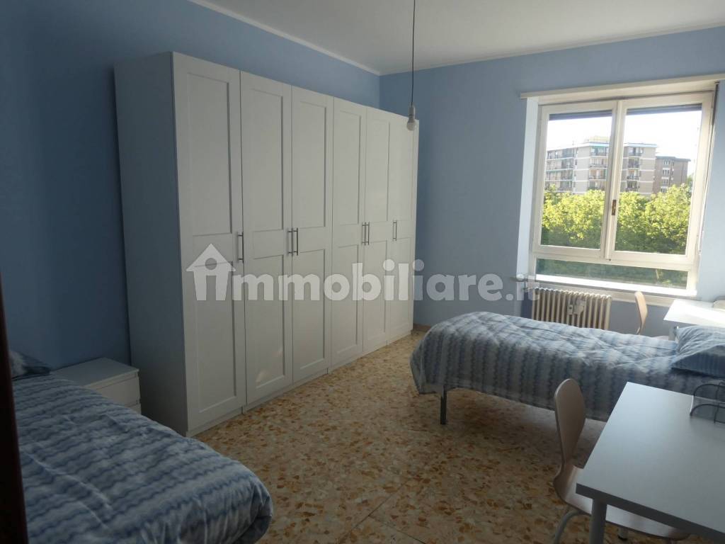 Posto letto in doppia in Vanchiglietta, foto 2 di 18