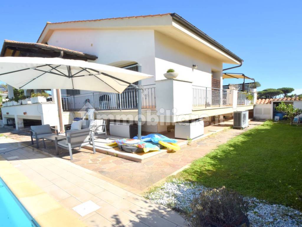 Vendita Villa Unifamiliare In Via Francesco Giacomo Tricomi 30 Roma vendita-villa-unifamiliare-in-via-francesco-giacomo-tricomi-30-roma