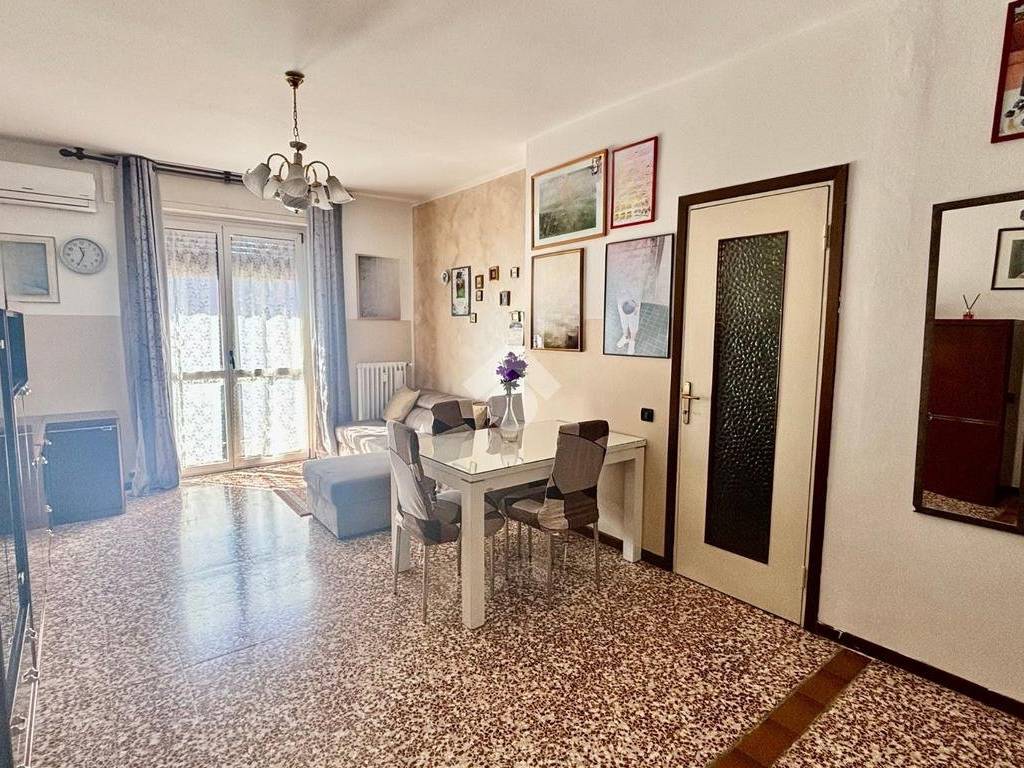 Salone